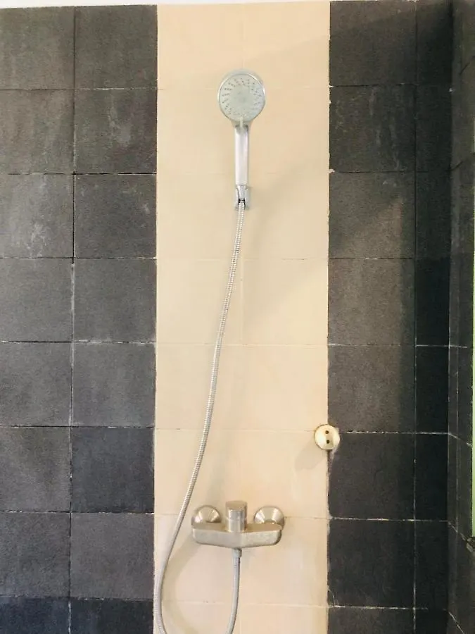 Villa Abhista Seminyak インドネシア