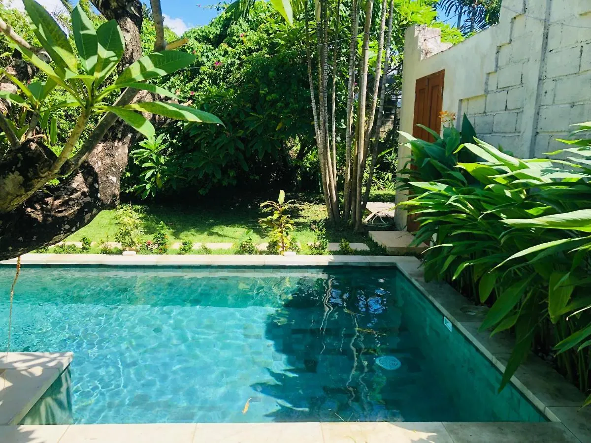 Villa Abhista Seminyak  スミニャック