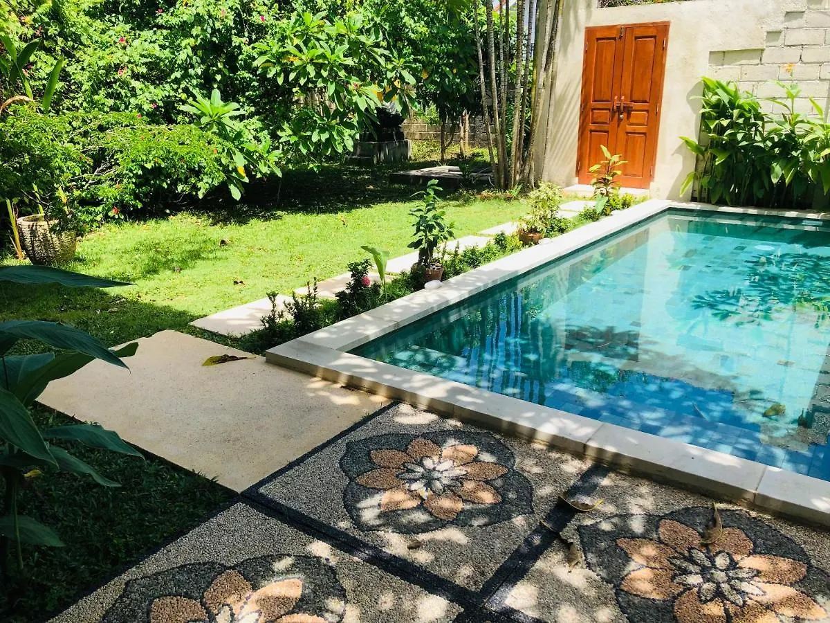 Villa Abhista Seminyak  スミニャック