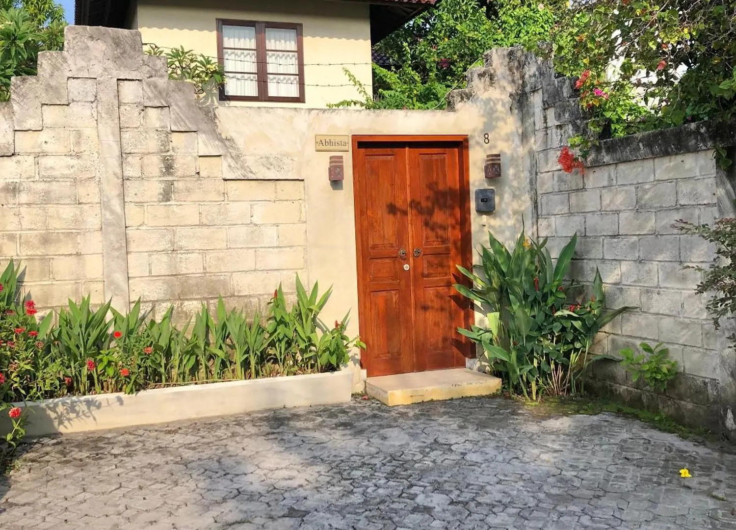 Villa Abhista Seminyak インドネシア